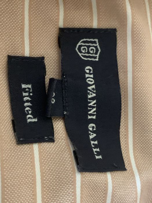 Camisas Giovani Gali.