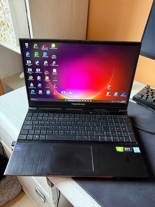 Laptop Gamingowy do gier Hyperbook Pulsar Z15S i7 RTX 2060
