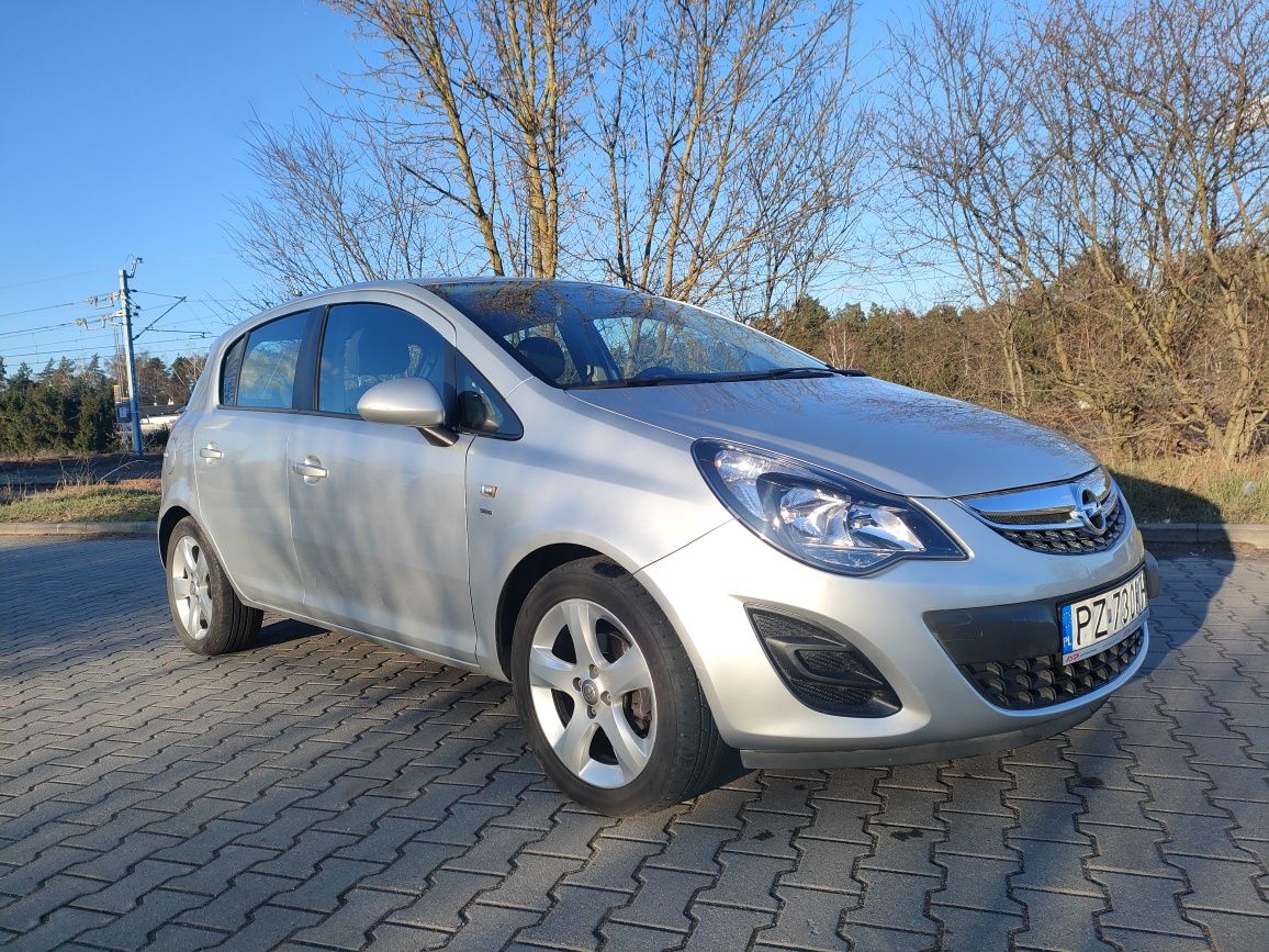 Opel Corsa D 1.2 2012 r. 82 tys. przeb. Klimatyzacja