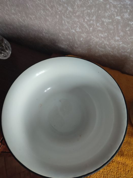 Продаю  вазы конфетницы СССР  бокалы для пива