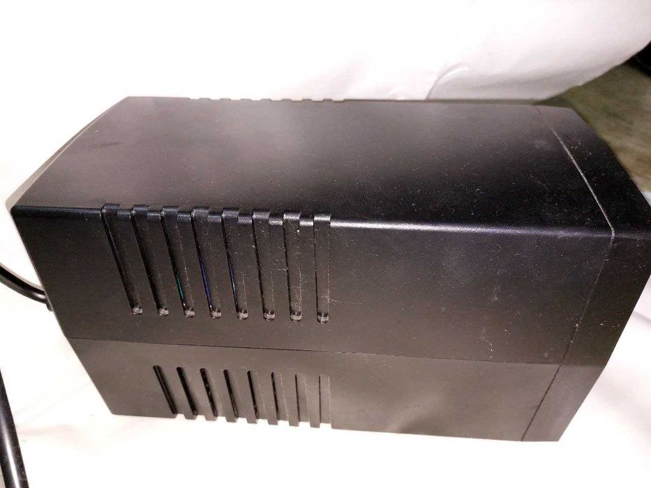 Блок бесперебійного живлення n joy model capacity