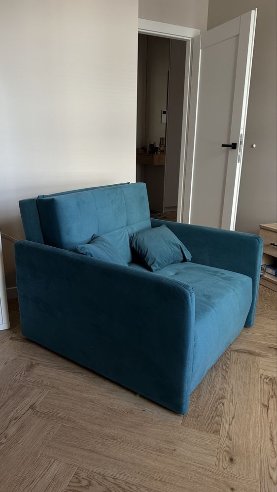 Sofa Leo I z funkcją spania – używana tylko 4 miesiące, jak nowa!