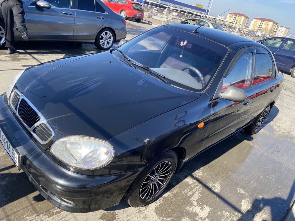 Daewoo Lanos 1,5. 2007 года + Бокс на крышу и релинги