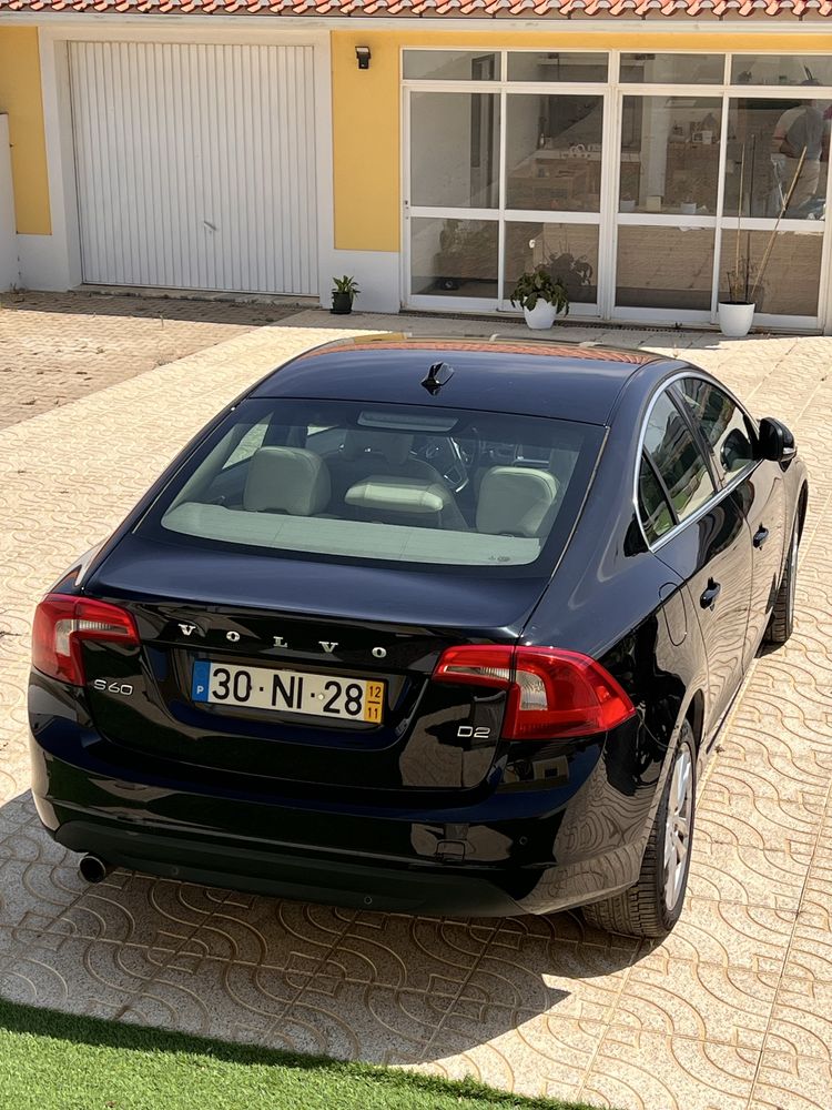 Volvo S60 2012 / 220.000km