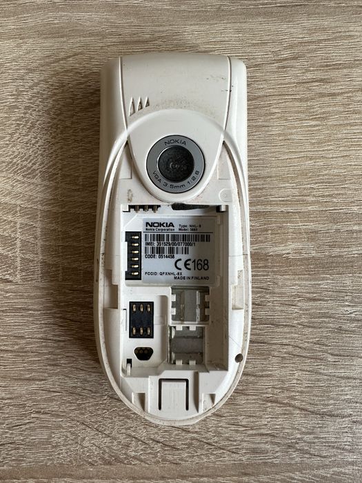 Nokia 3660 Avariado