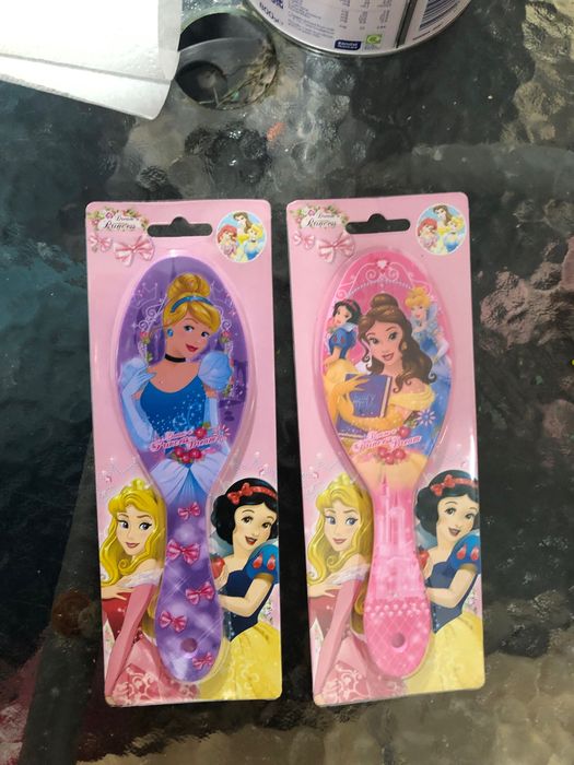 Детская серия принцессы Disney  канцелярия расческа лаки бальзам