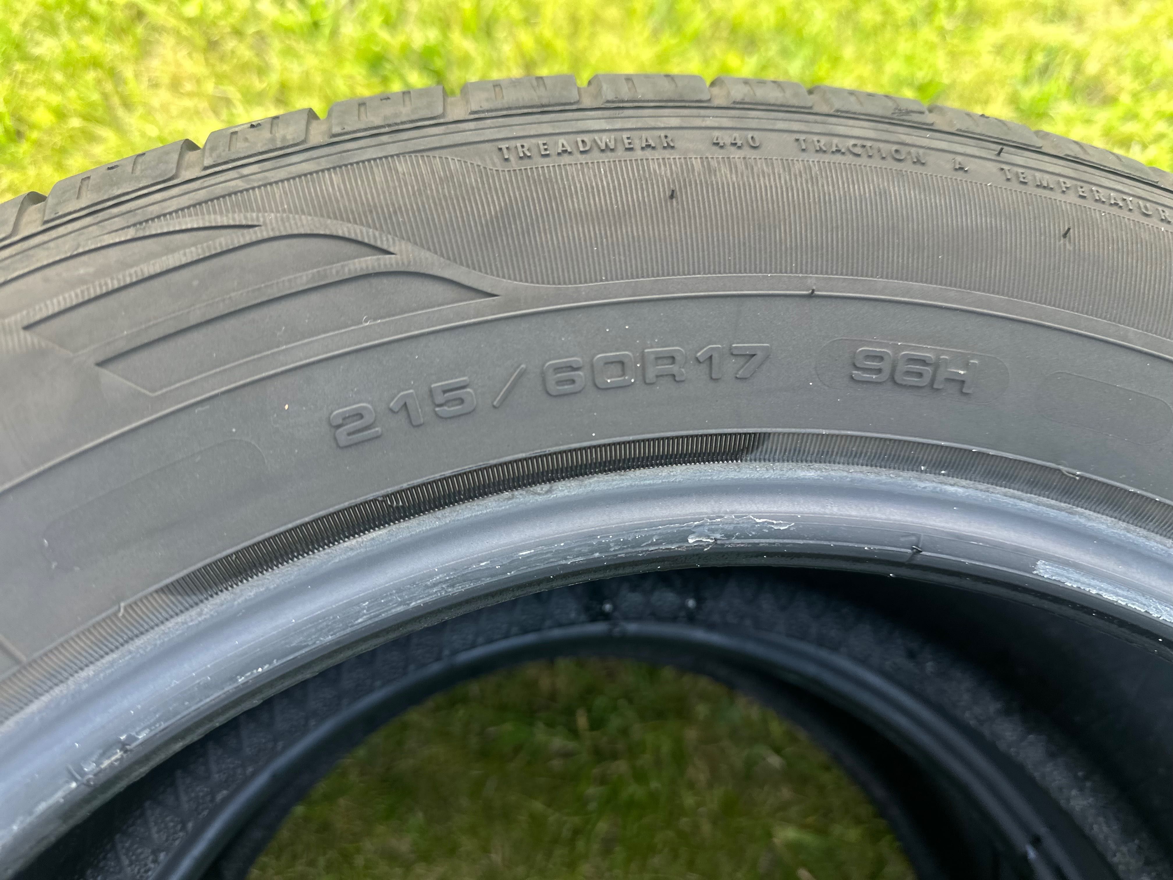 Літня резина 215 60 R17 Goodyear