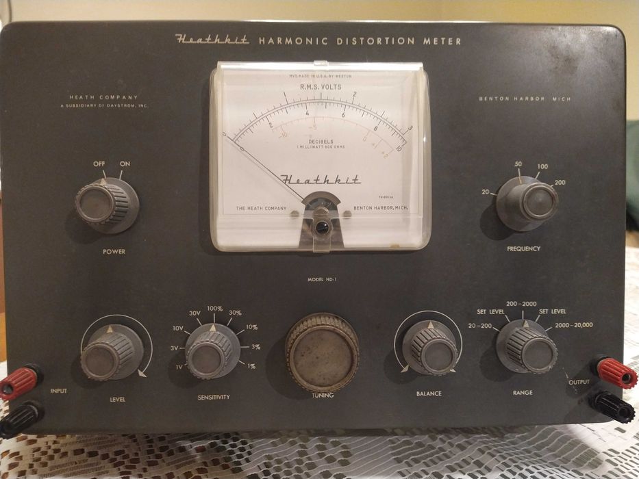 Heathkit  Harmonic Distortion Meter