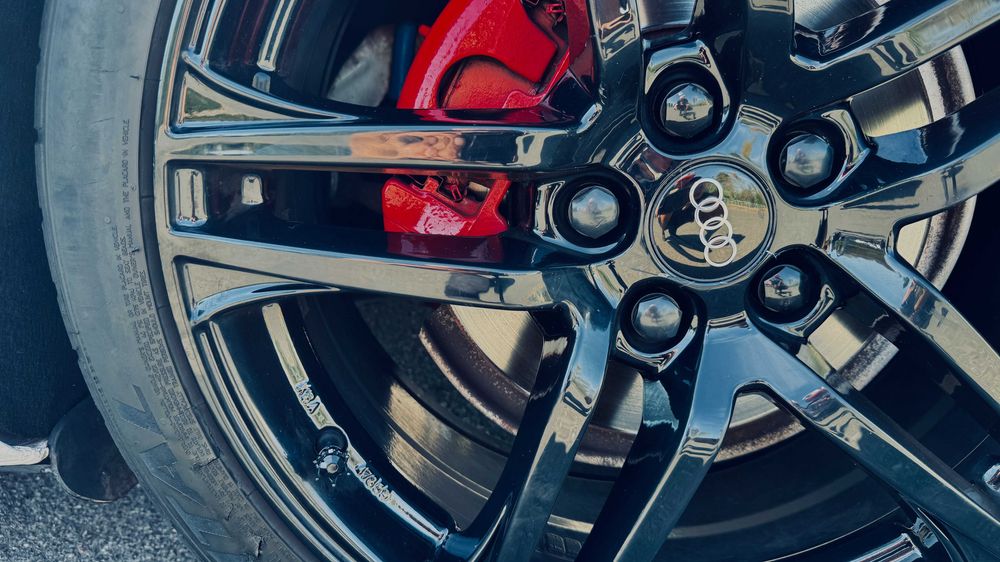 Продається яскравий автомобіль для емоцій - AUDI S5 CABRIOLET