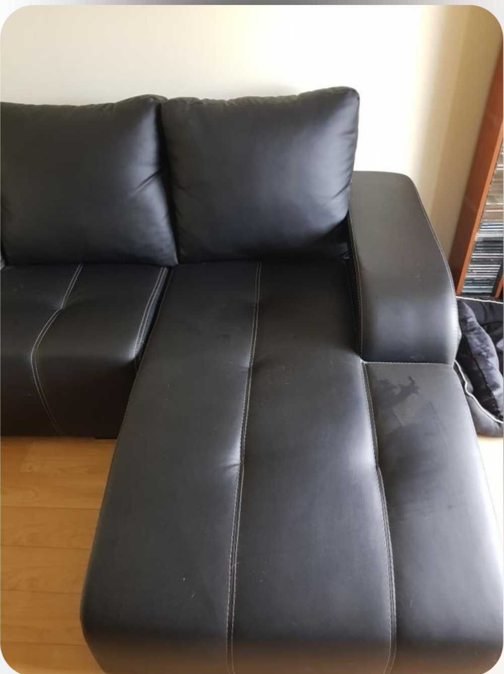 Sofá preto em pele com chaise longue (3 lugares) como novo