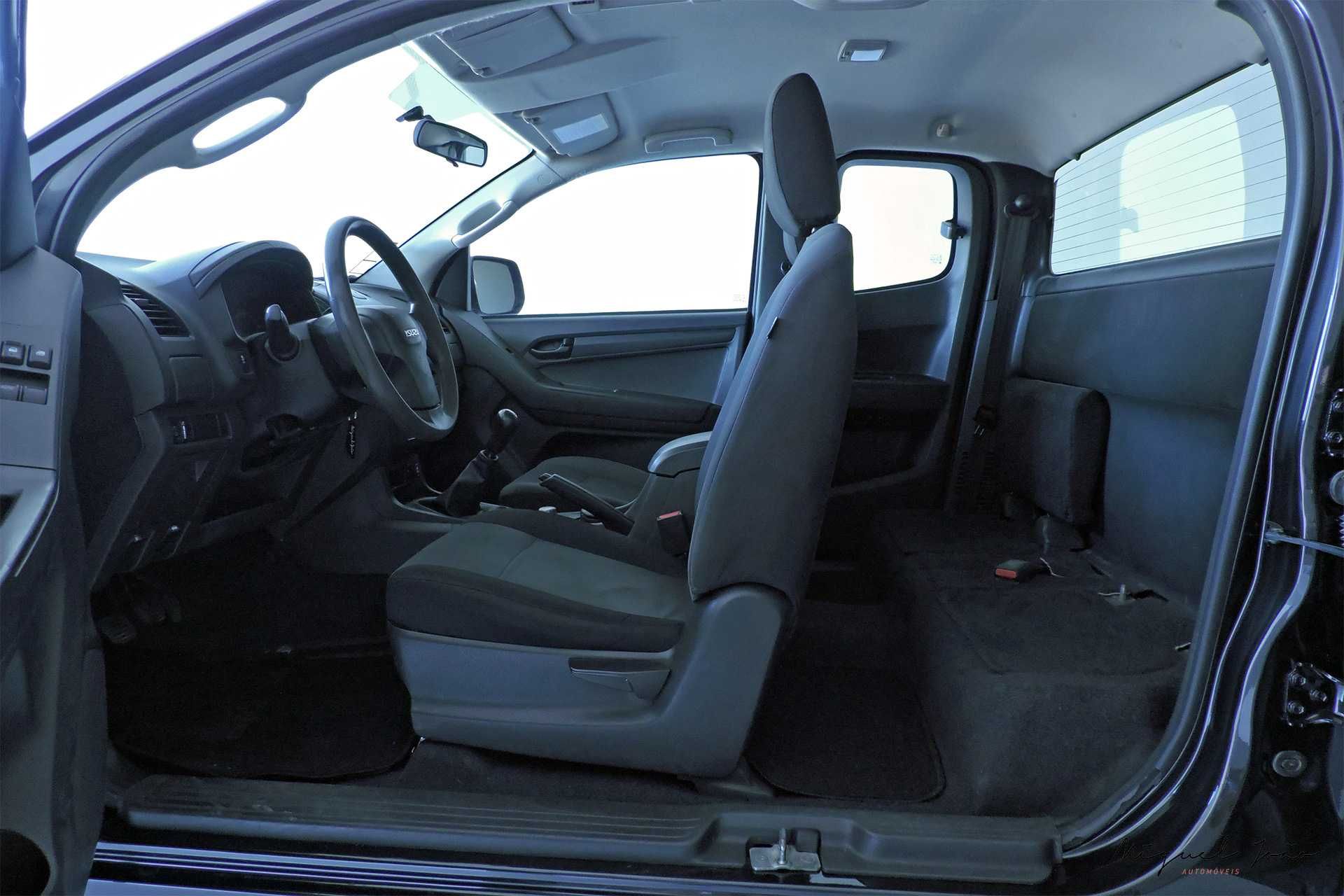 Isuzu D-Max 4x4 3 Lugares Nacional