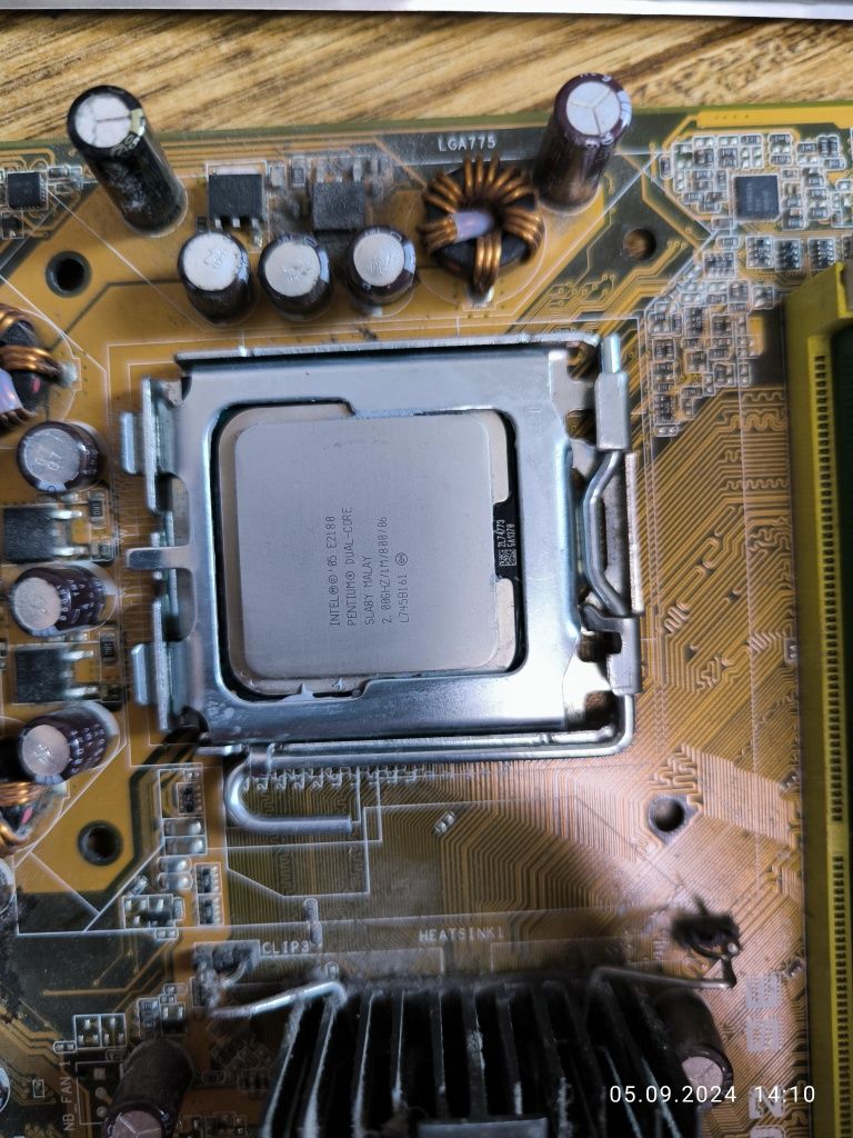 Продам мат. плату Asus P5KD2 SE (проц, память)