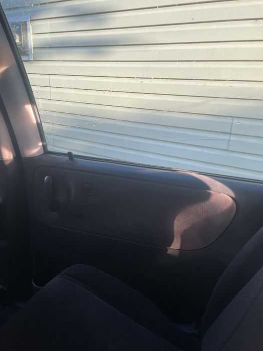 Продам автомобіль Mazda MPV