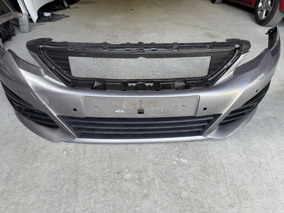 Бампер передній до peugeot 308 t9 з 2016 року