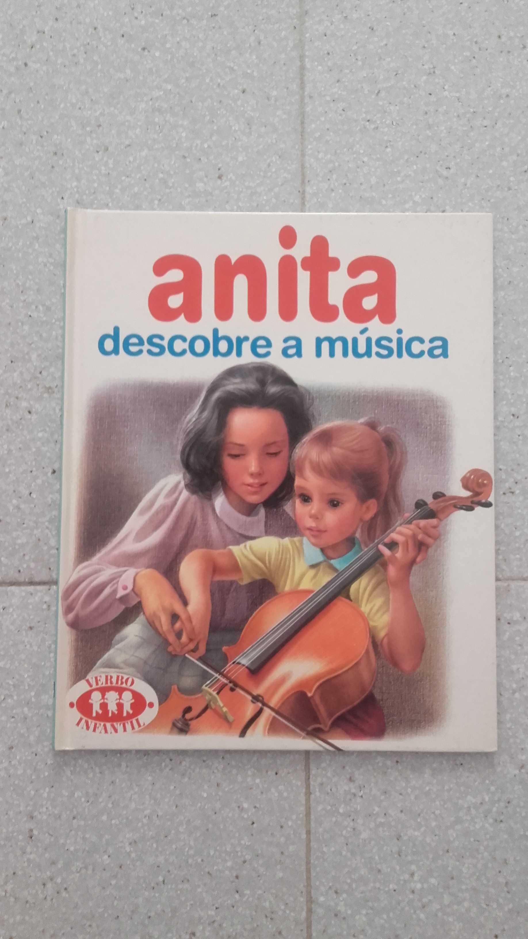 3  Livros antigos da Anita