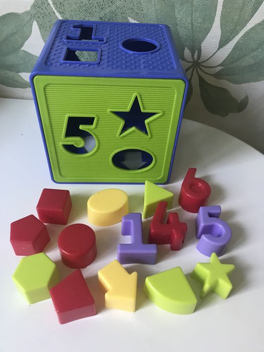 Развивающая игрушка