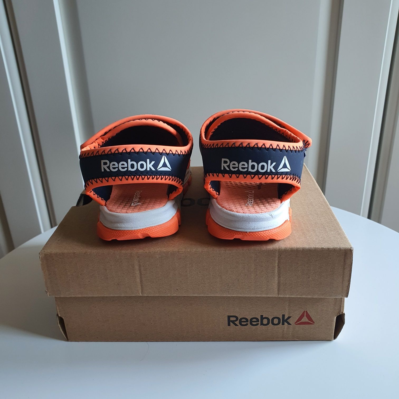 Sandałki dziewczęce Reebok Wave Glider III, navy/guava, rozm. 24.5