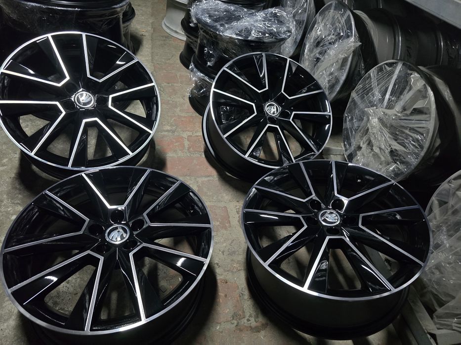Felgi  17 5x100 Skoda  Fabia SCALA Kamiq Rapid Vw polo  t cros  seat