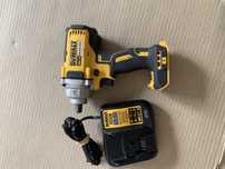 Гайковерт Dewalt