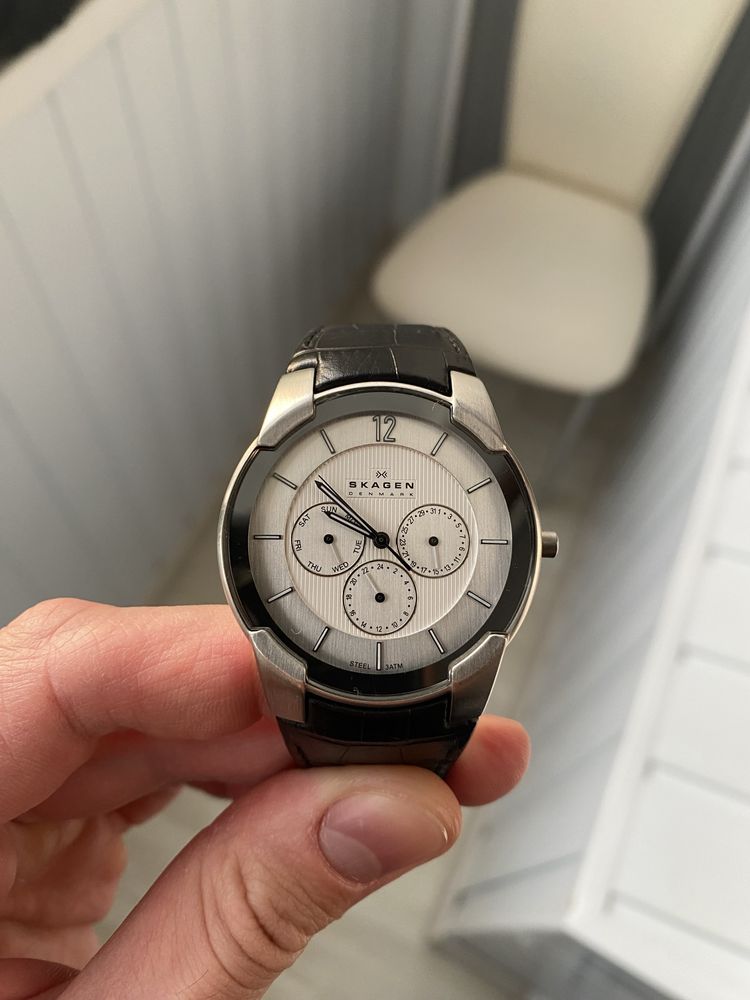 Продам часы SKAGEN 856XLSLC