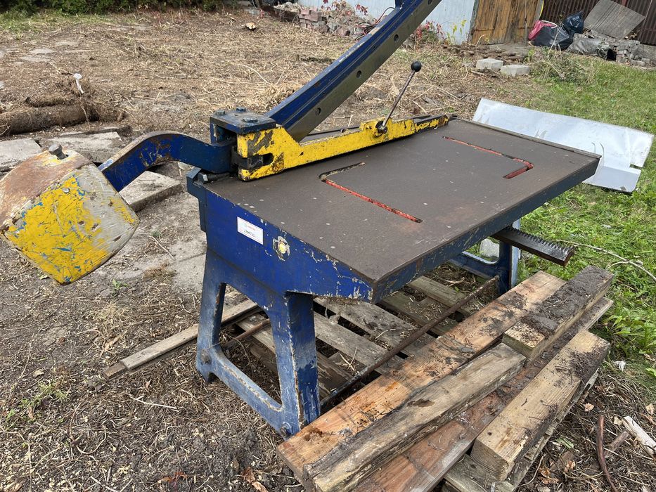 Gilotyna ręczna do blachy Knuth