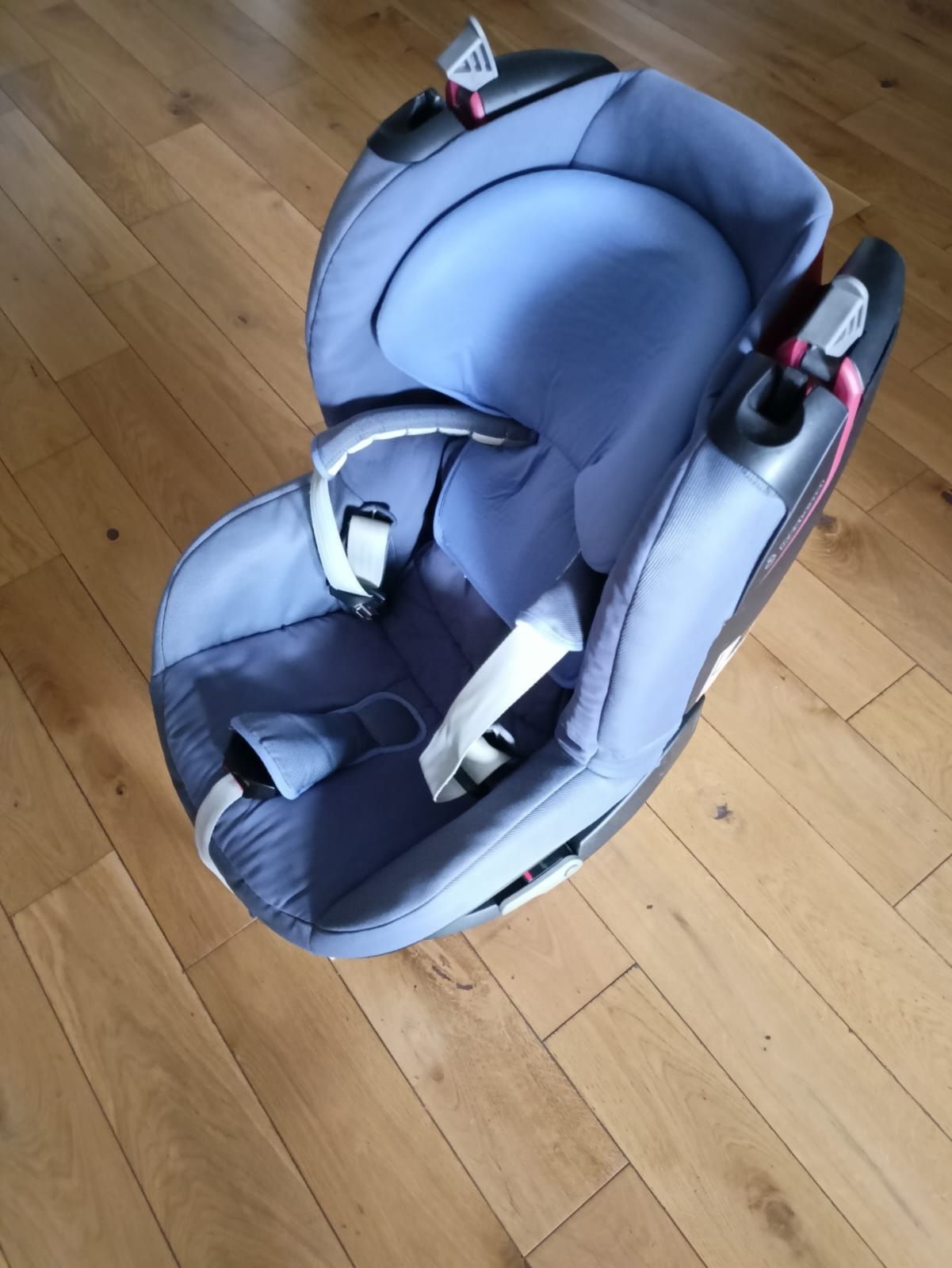 Fotelik Maxi Cosi Tobi (9-18kg) stan bdb