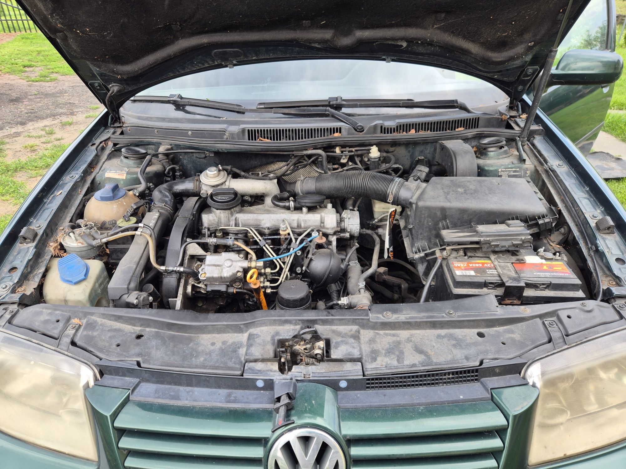 Sprzedam w bora 1.9 tdi 110km