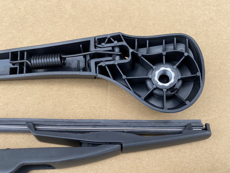 Двірник заднього склоочисника для Рено Сценік 2 Renault Scenic 2