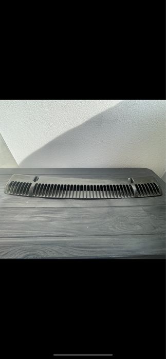 Wlot na maskę Metalplast Golf Mk2 Jetta A2 Nie (Zender Kamei Votex)