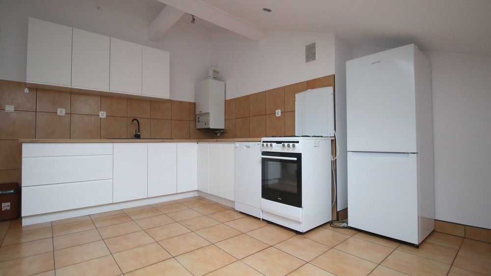 Mieszkanie 3 pokoje z garażem do wynajęcia.