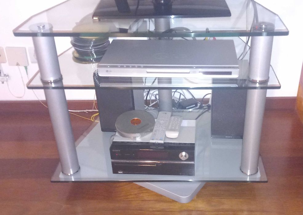 Movél de TV em vidro