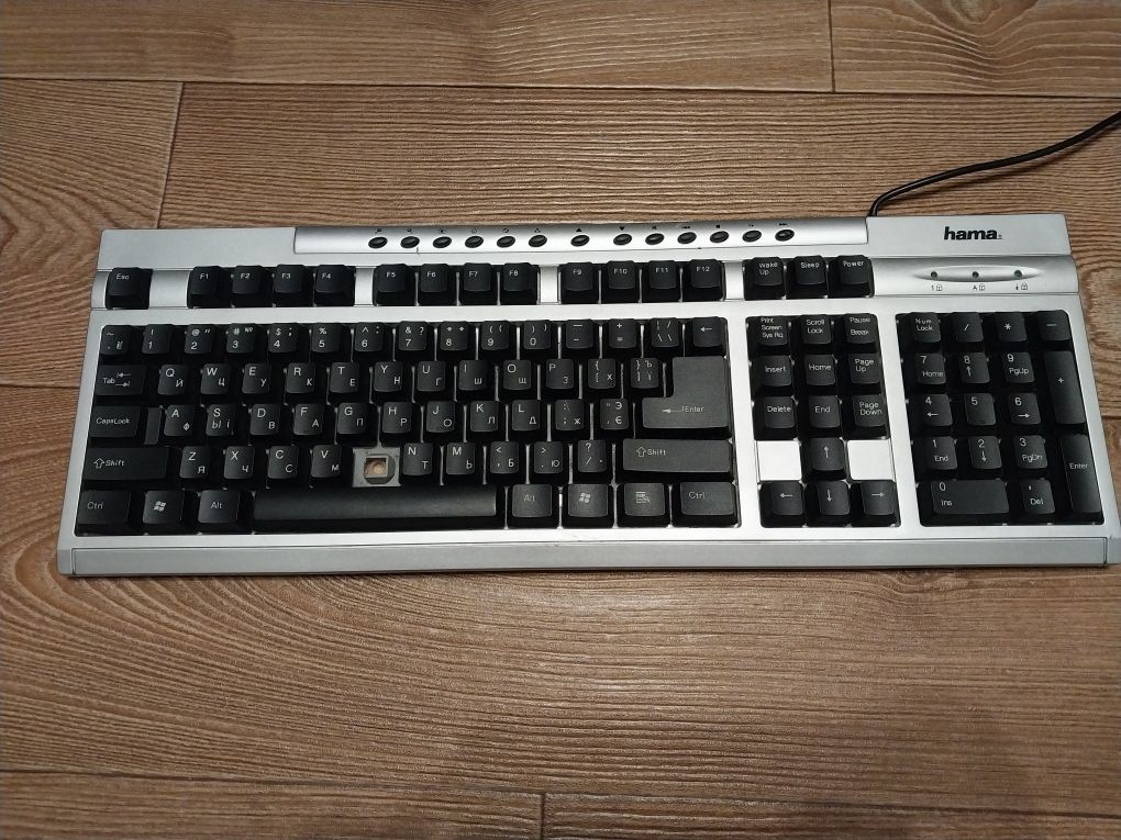 Продам клавиатуру Hama