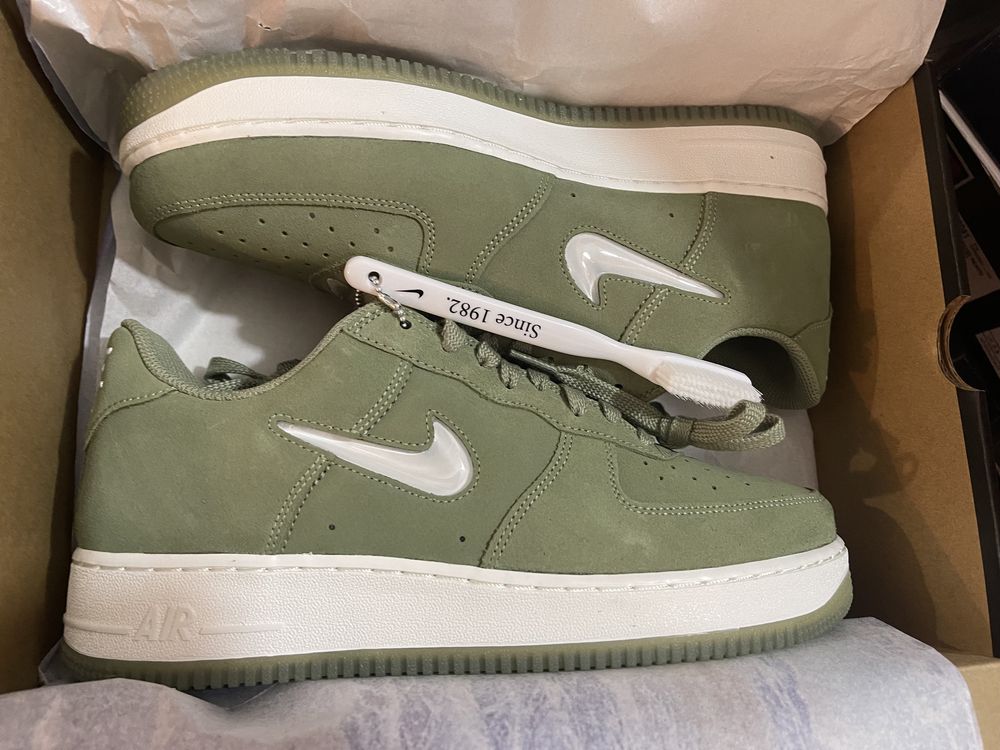 Nike AIR Force 1 LOW Retro, нові