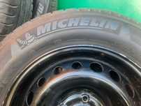 Продам резину з дисками 195/65 r15