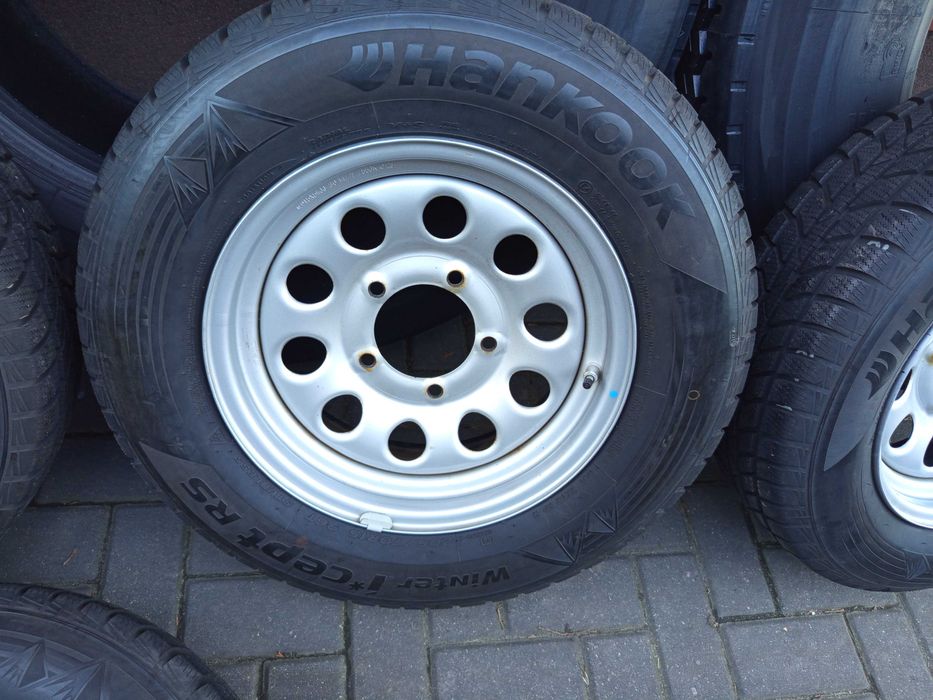 Koła zimowe Suzuki jimny idealne 205/70/15