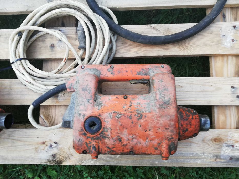 SUPER OKAZJA! -Wibratory do betonu Belle Megavib x 2