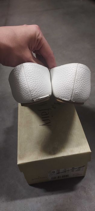 Buty białe baleriny