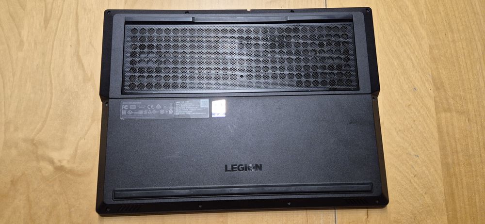 Lenovo Legion Y540-15IRH Type 81SX
Laptop uszkodzony
