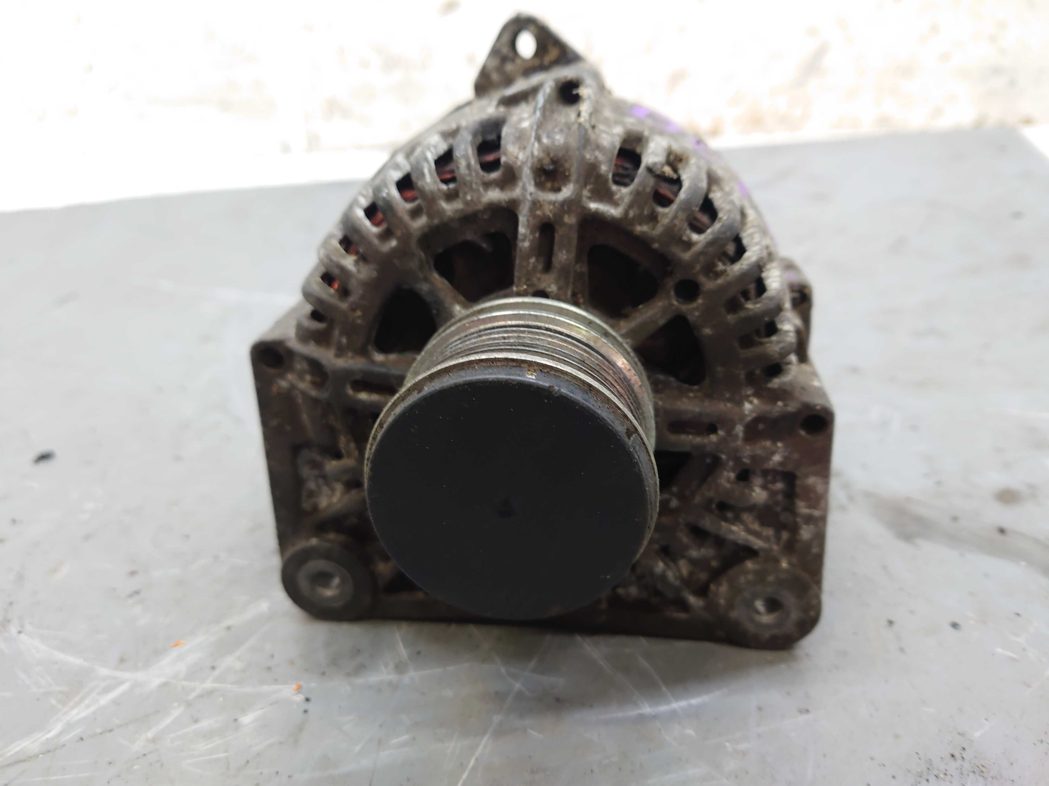 Renault Clio II III Thalia I Master 1.5 DCI Alternator