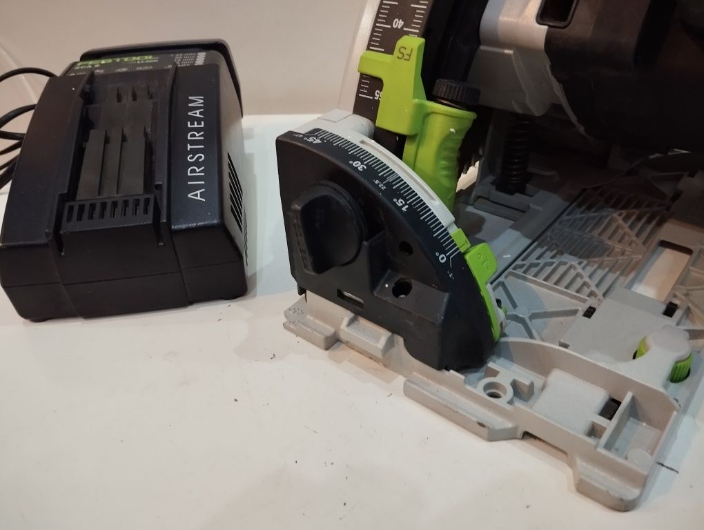 FESTOOL TSC 55 REB akumulatorowa piła zagłębiarka pilarka 18v 2x5.2ah