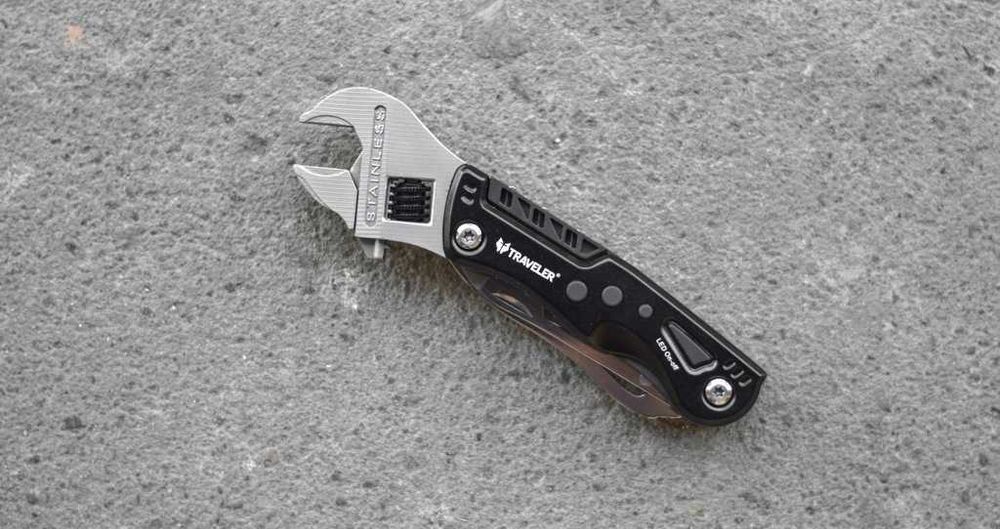 Klucz Nastawny Francuski Szwedzki Latarka Led Multitool