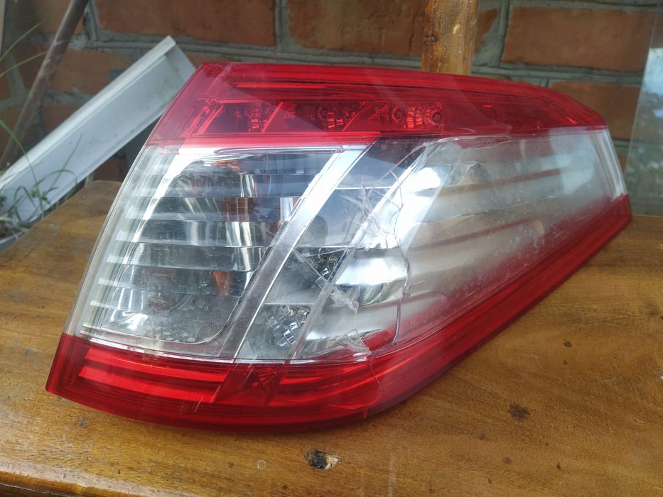 Фонарь задний правый Peugeot 508 Пежо 508 универсал 9686779680