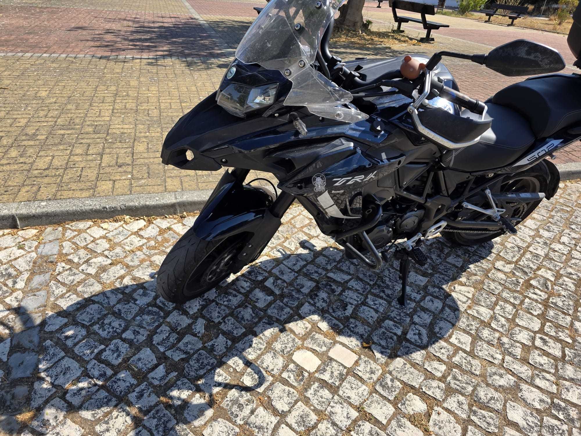 Mota Benelli TRK 502