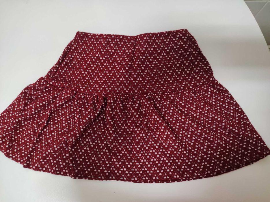 Saia vermelha - Pull&Bear - Tamanho S [Portes incluídos]