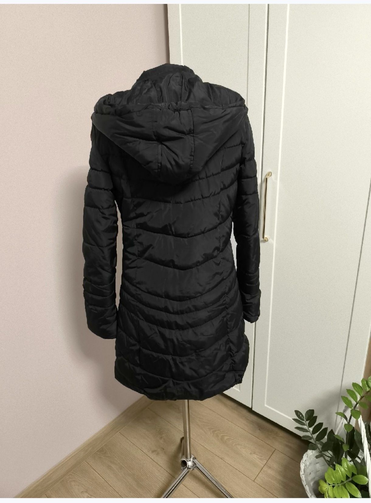 Czarna kurtka damska r. S 36 Hikis Fashion Athletics