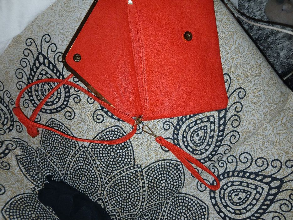 Carteira MK tiracolo