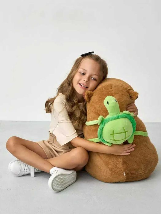 Мягкая игрушка подушка Капибара с рюкзачком Черепашкой на спине 50см