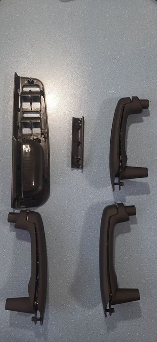 Новий комплект ручек (3 цвета) Volkswagen Golf 4, Bora, Jeta