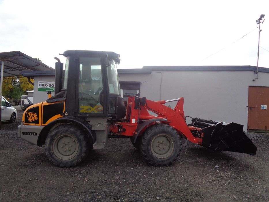 Ładowarka JCB 407 B ZX + łyżka bocznego wysypu 2005 r