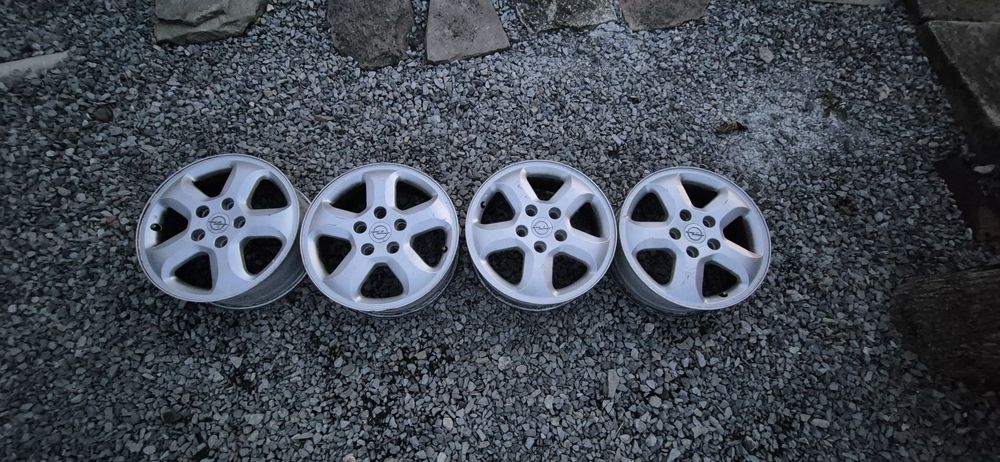 Диски опель віваро